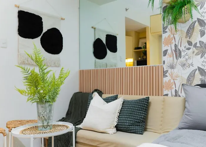 Fully Furnished Urban Oasis Free Pool